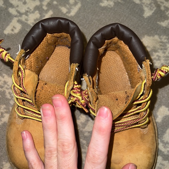 Toddler Timberland Boots - Picture 3 of 5
